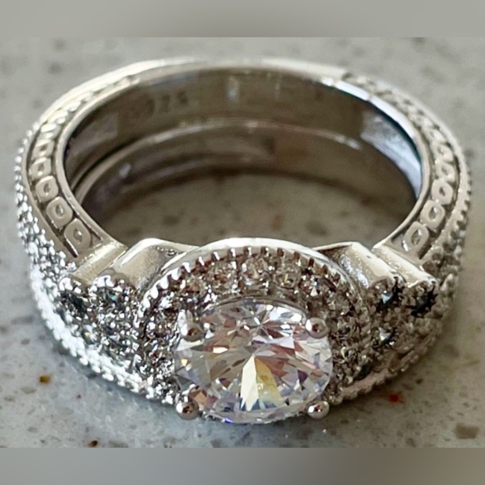 Stunning Solid 925 Sterling (Set) Silver Women's Ring with Crystal Accent